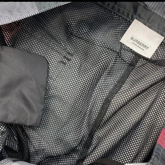 Burberry Men's Swimwear Check Swim Shorts Swim Trunks - Picture 5 of 8